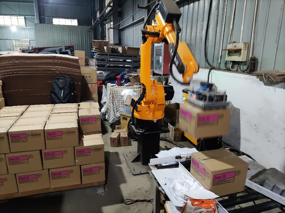 药品纸箱码垛机器人：自动化搬运，助力仓储与运输！